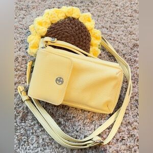 Giani Bernini, Leather, Yellow Crossbody Bag